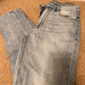 American Eagle mom jeans